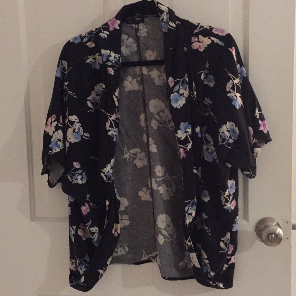 Floral cotton kimono